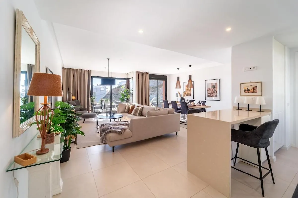 Stunning Penthouse -Private Pool Daire Fuengirola İspanya