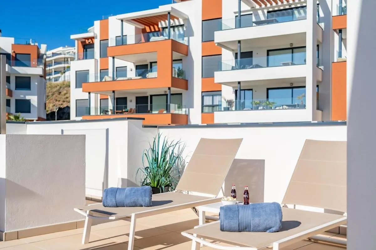 Stunning Penthouse -Private Pool Daire Fuengirola 0*,  İspanya